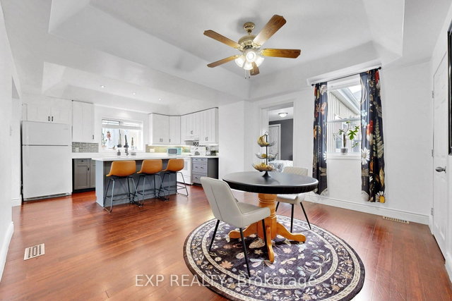 348 Elgin Street W