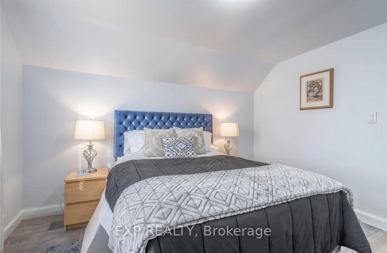 78 Terrace Hill Street • Brantford, ON photo 16