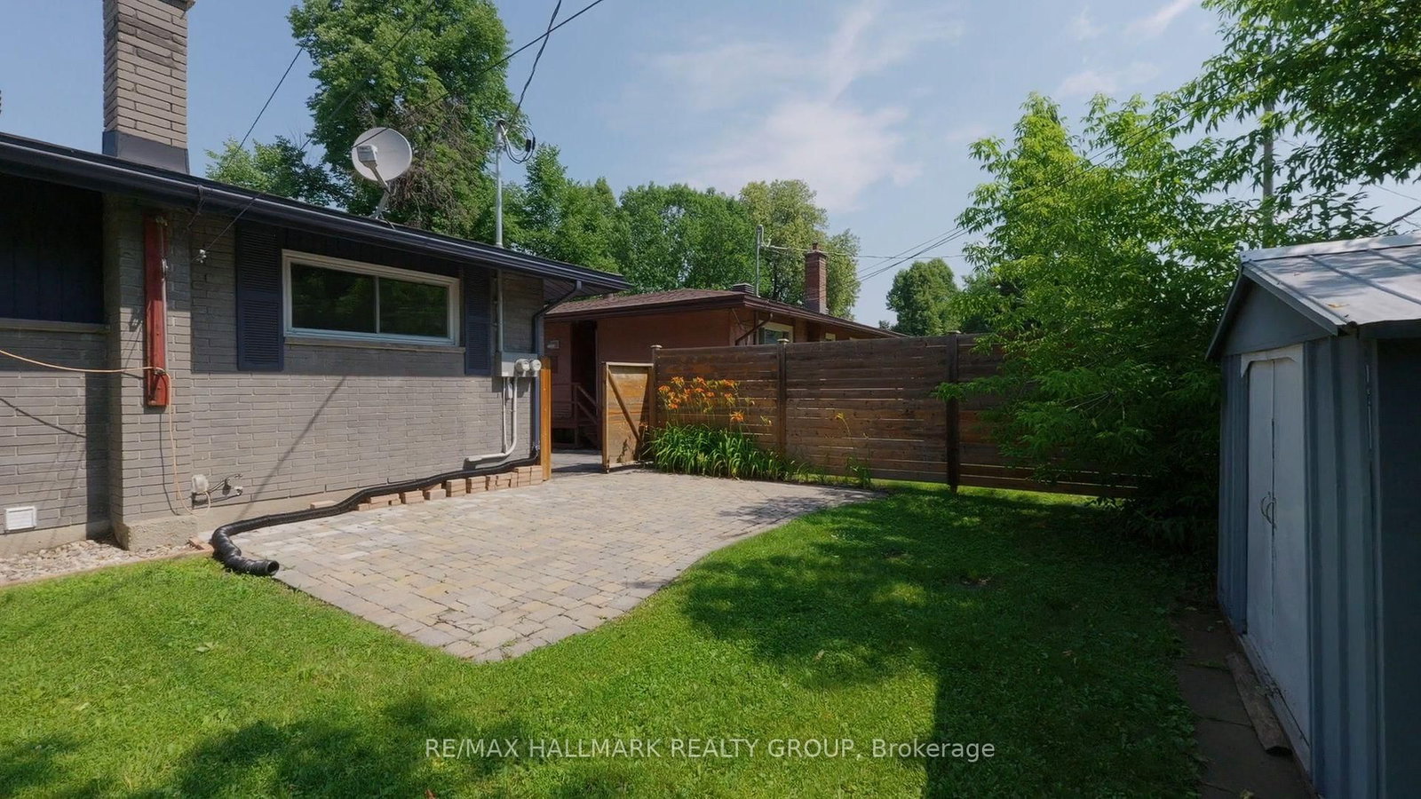 2160 Lambeth Walk • Ottawa, ON photo 42
