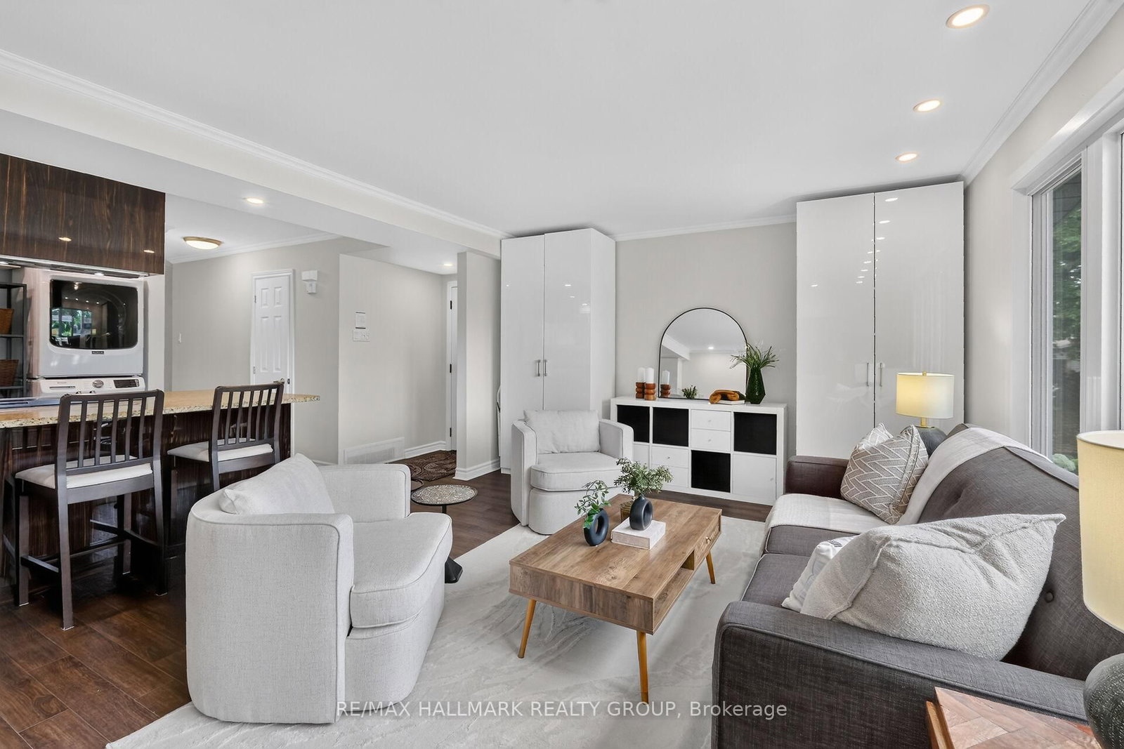2160 Lambeth Walk • Ottawa, ON photo 6