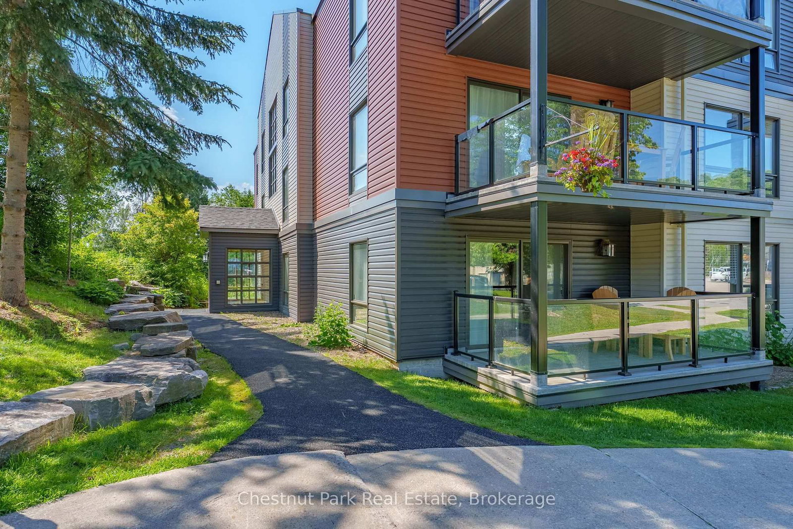 1235 Deerhurst Summit Drive • #52-101 • Huntsville, ON photo 3
