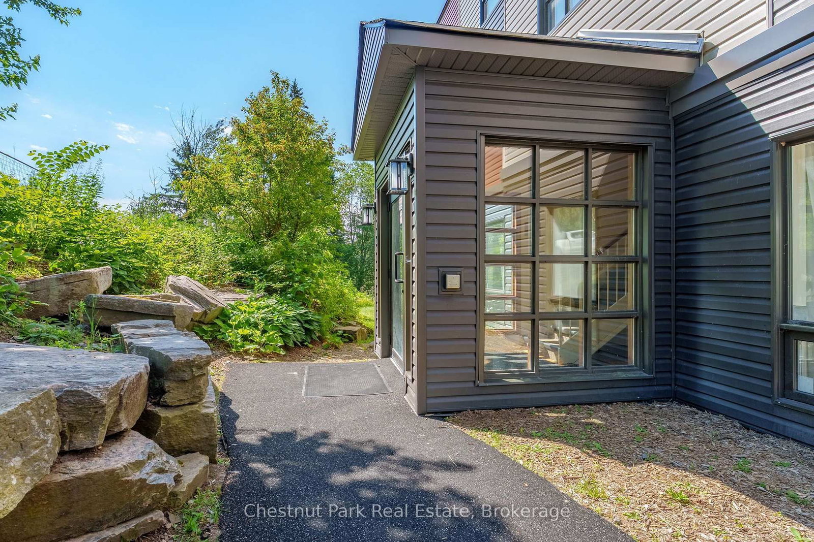 1235 Deerhurst Summit Drive • #52-101 • Huntsville, ON photo 4
