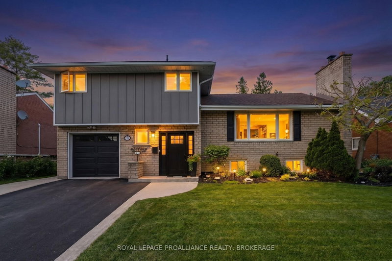 home for sale on 317 Avenue Road