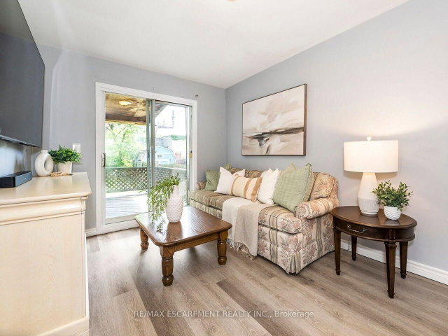 52 Stapleton Avenue