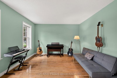 149 Salisbury Drive • Middlesex Centre, ON photo 9