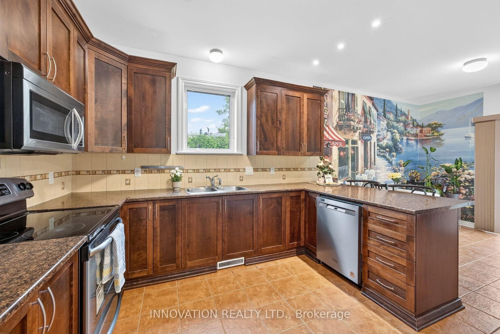 160 Hillman Marsh Way • Ottawa, ON photo 17