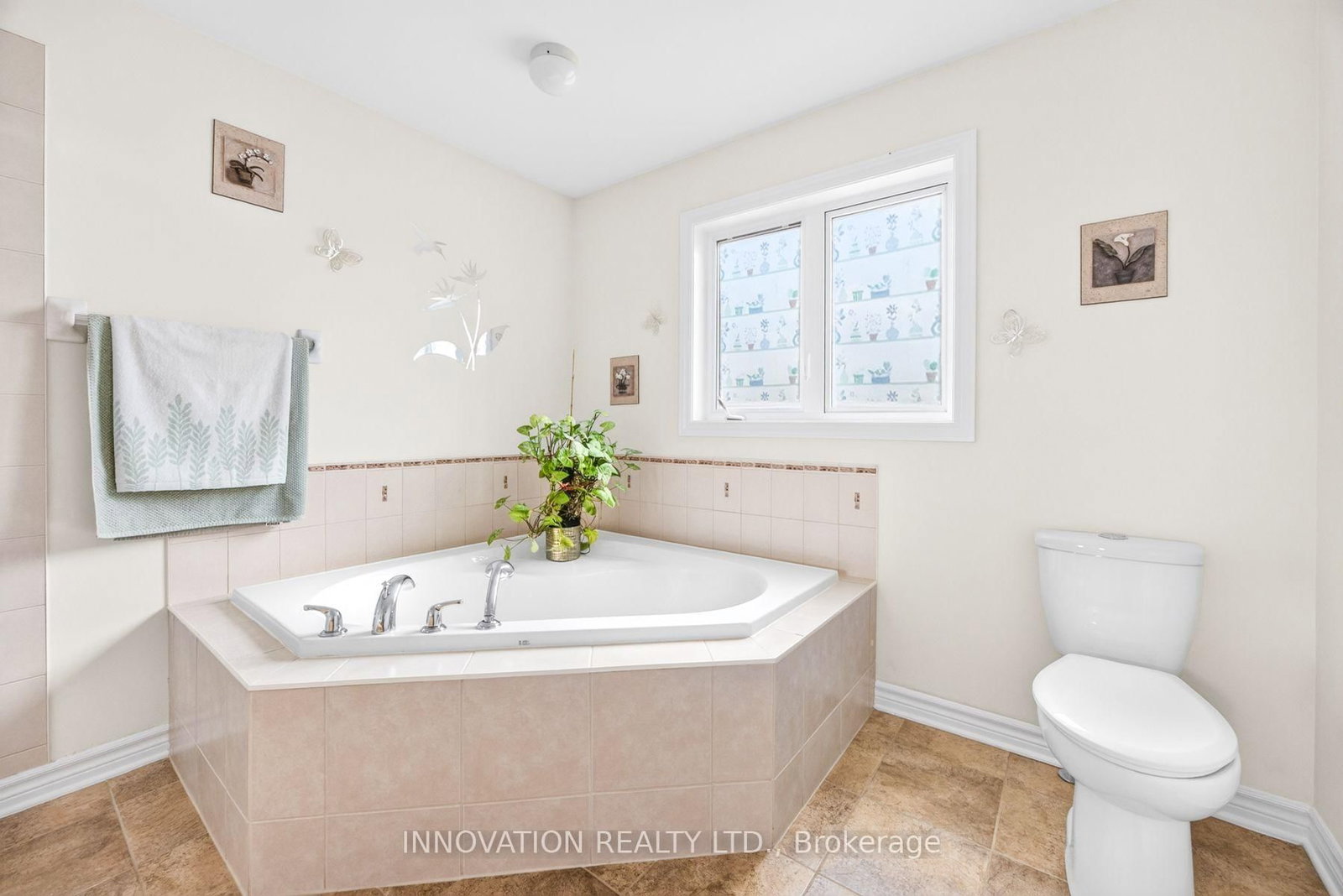 160 Hillman Marsh Way • Ottawa, ON photo 27