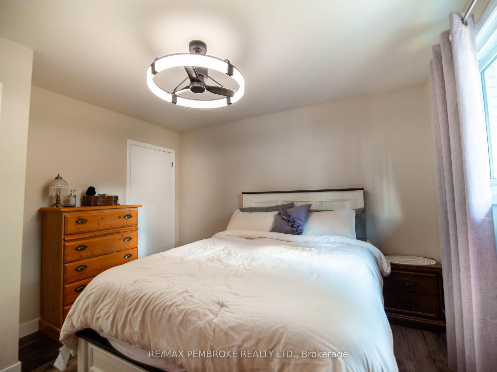 23 Doran Road • Petawawa, ON photo 10