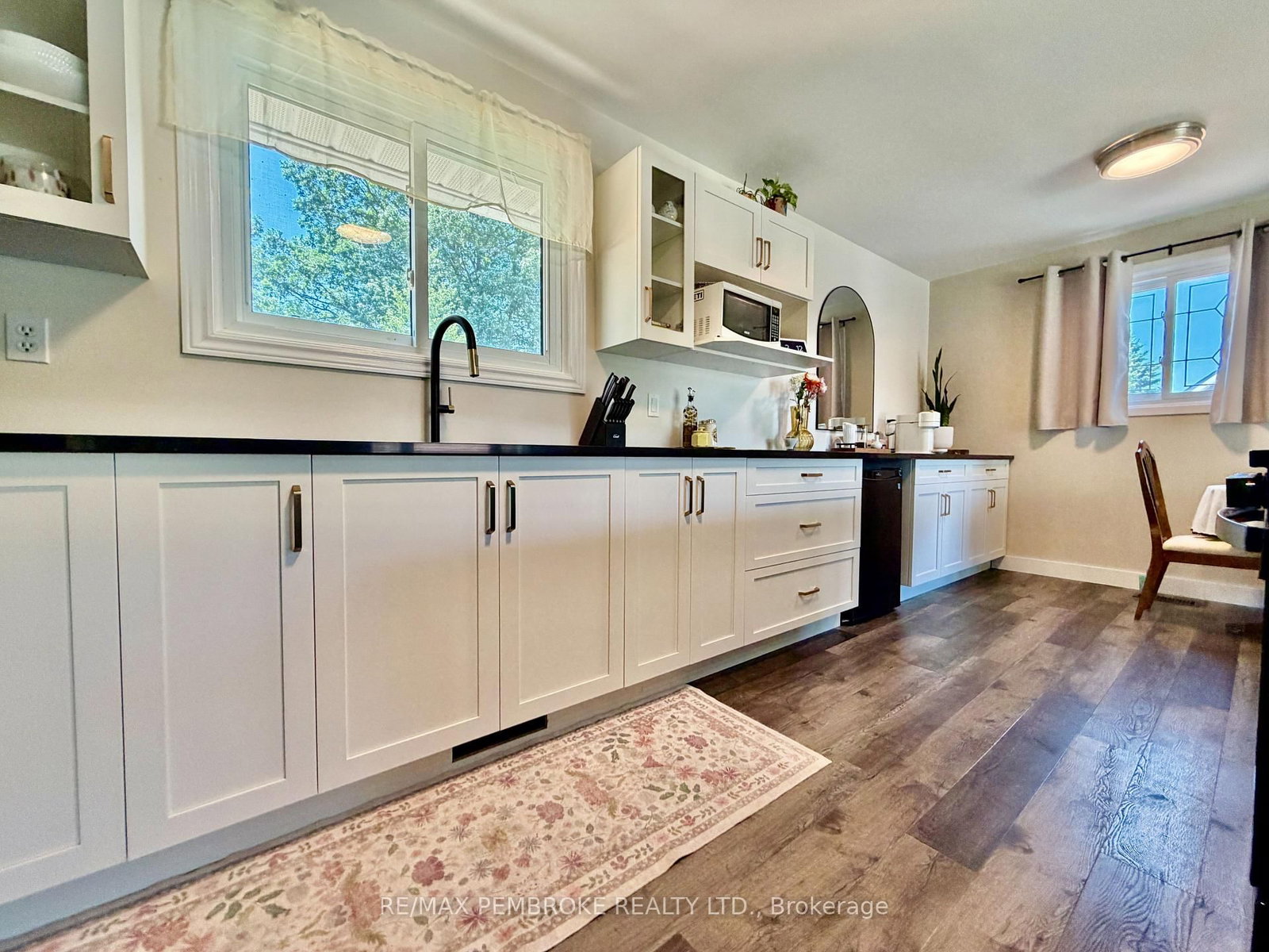 23 Doran Road • Petawawa, ON photo 6