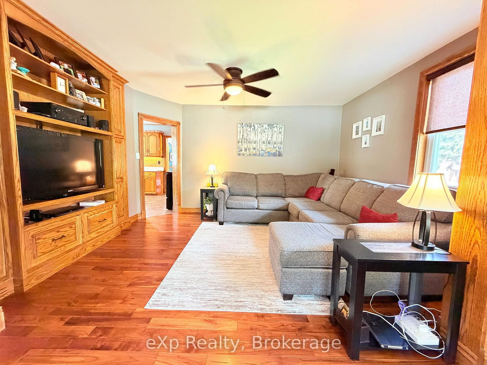503 Yonge Street S • Brockton, ON photo 10