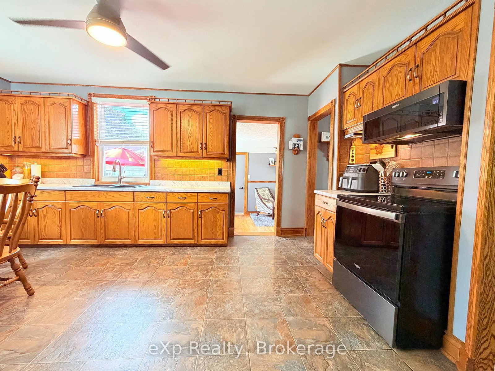503 Yonge Street S • Brockton, ON photo 13