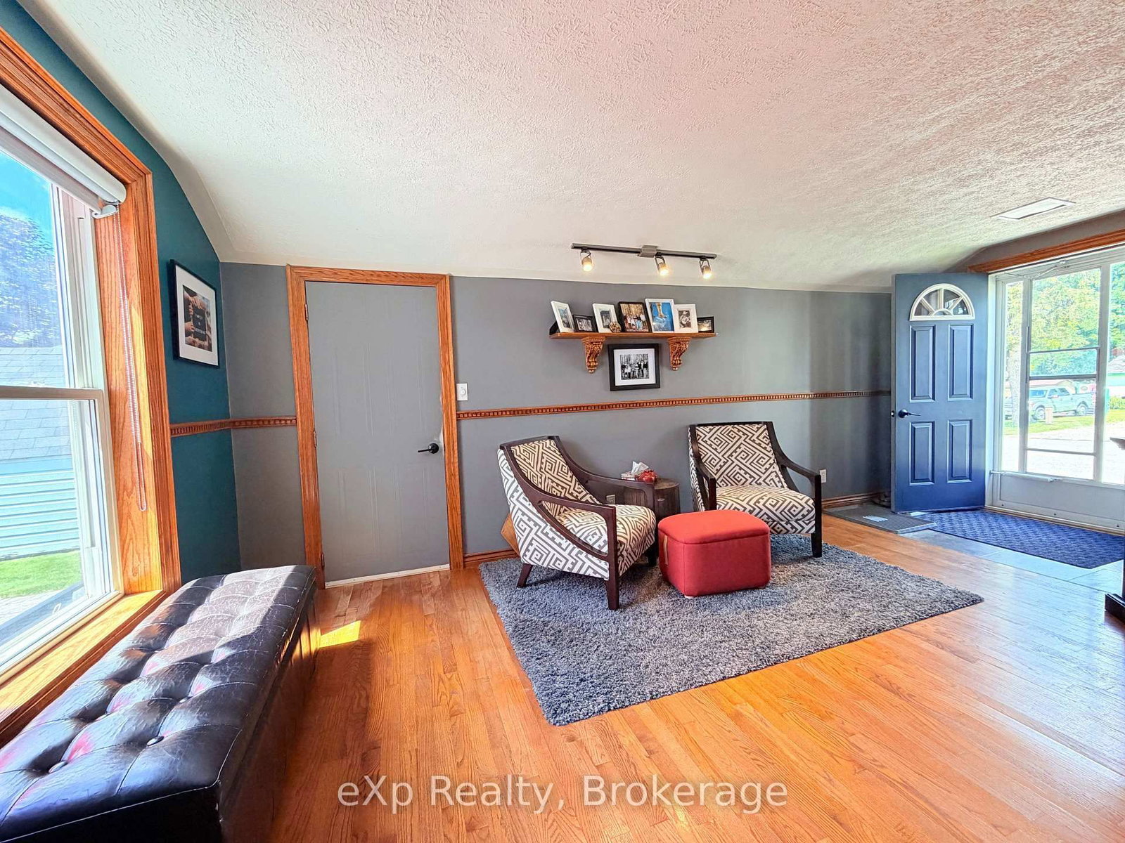 503 Yonge Street S • Brockton, ON photo 6