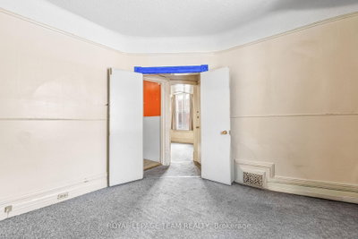 498 Gladstone Avenue — more photos