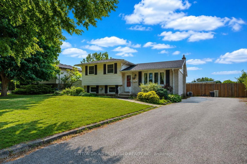 136 Mendip Crescent