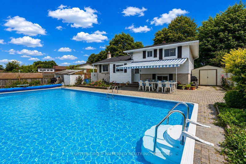 136 Mendip Crescent