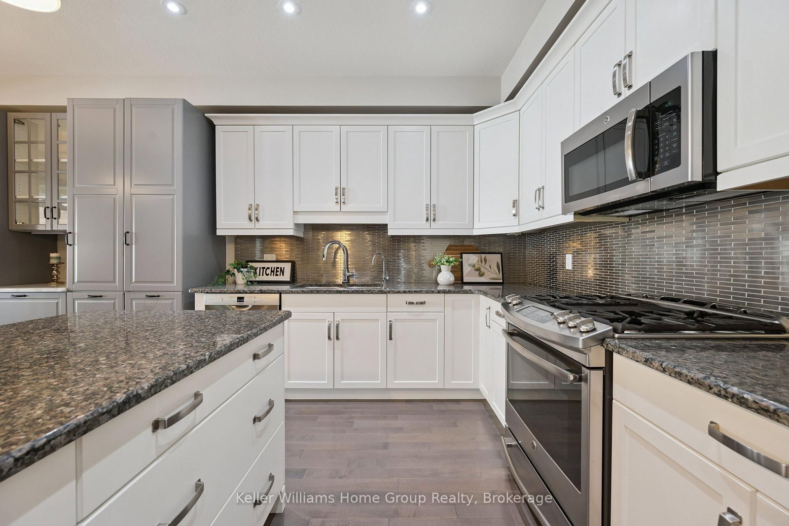 254 Gosling Gardens Avenue • #11 • Guelph, ON photo 17