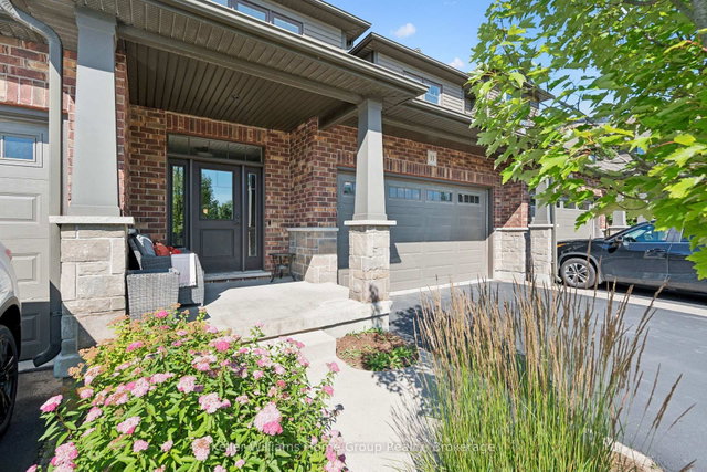 11 - 254 Gosling Gardens Avenue