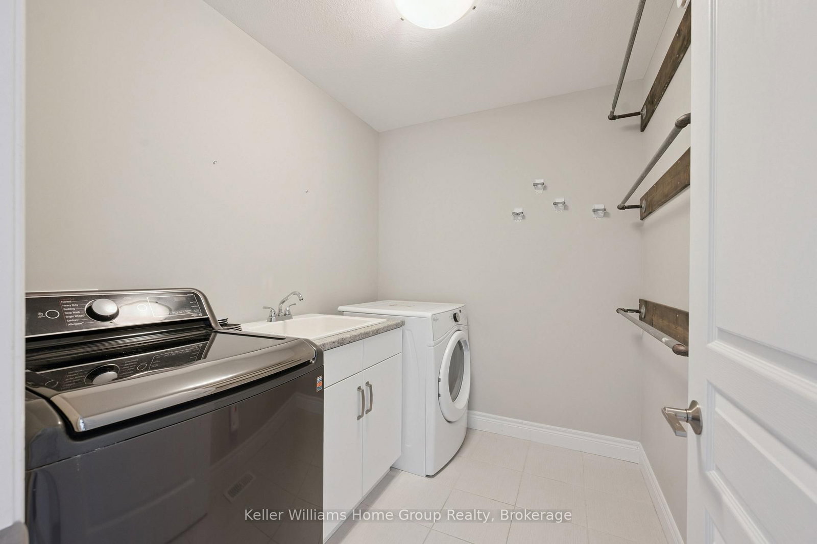 254 Gosling Gardens Avenue • #11 • Guelph, ON photo 34