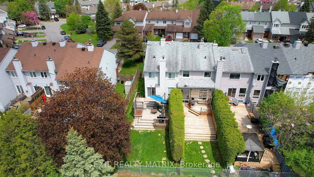1521 Briarfield Crescent
