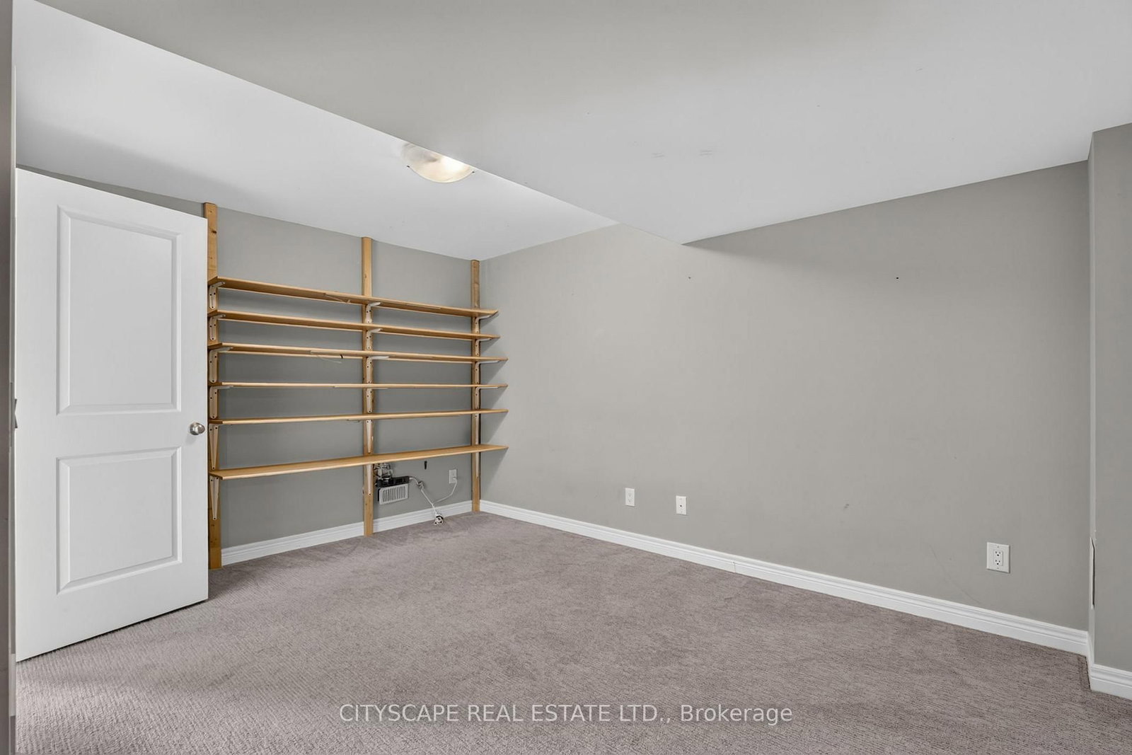 27 Lamb Crescent • Thorold, ON photo 31