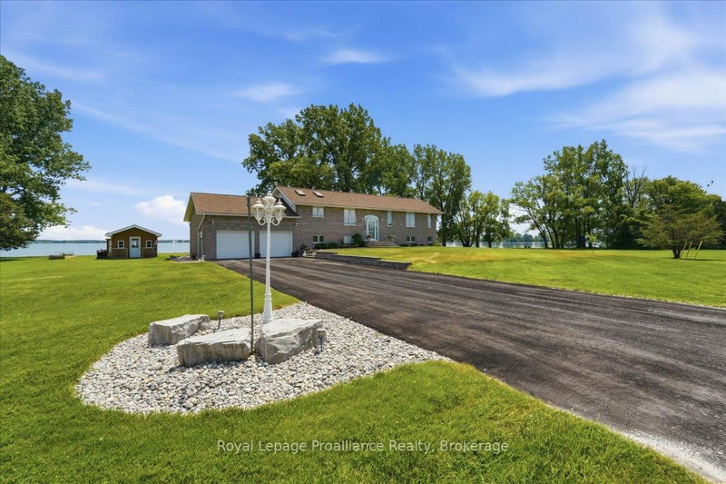40 Wallbridge Circle