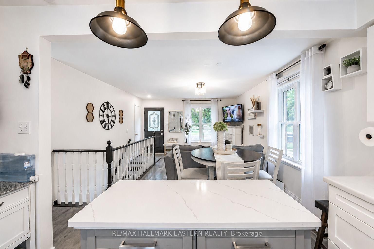 297 Towerhill Road • Peterborough, ON photo 6