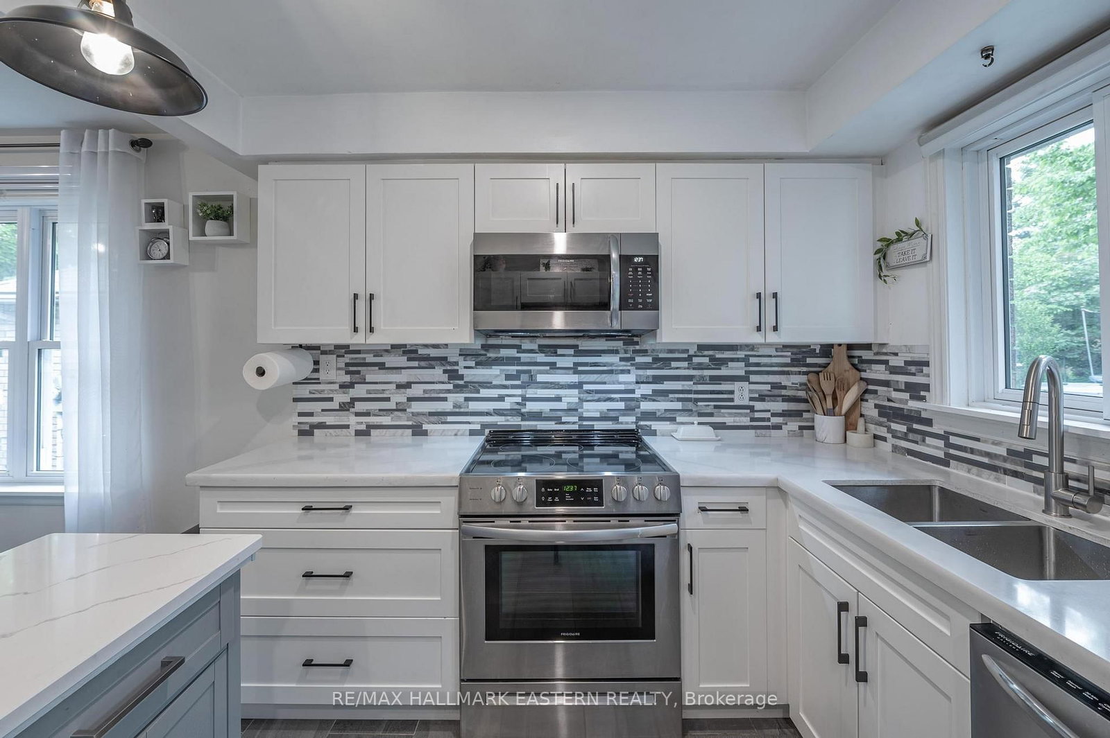 297 Towerhill Road • Peterborough, ON photo 8
