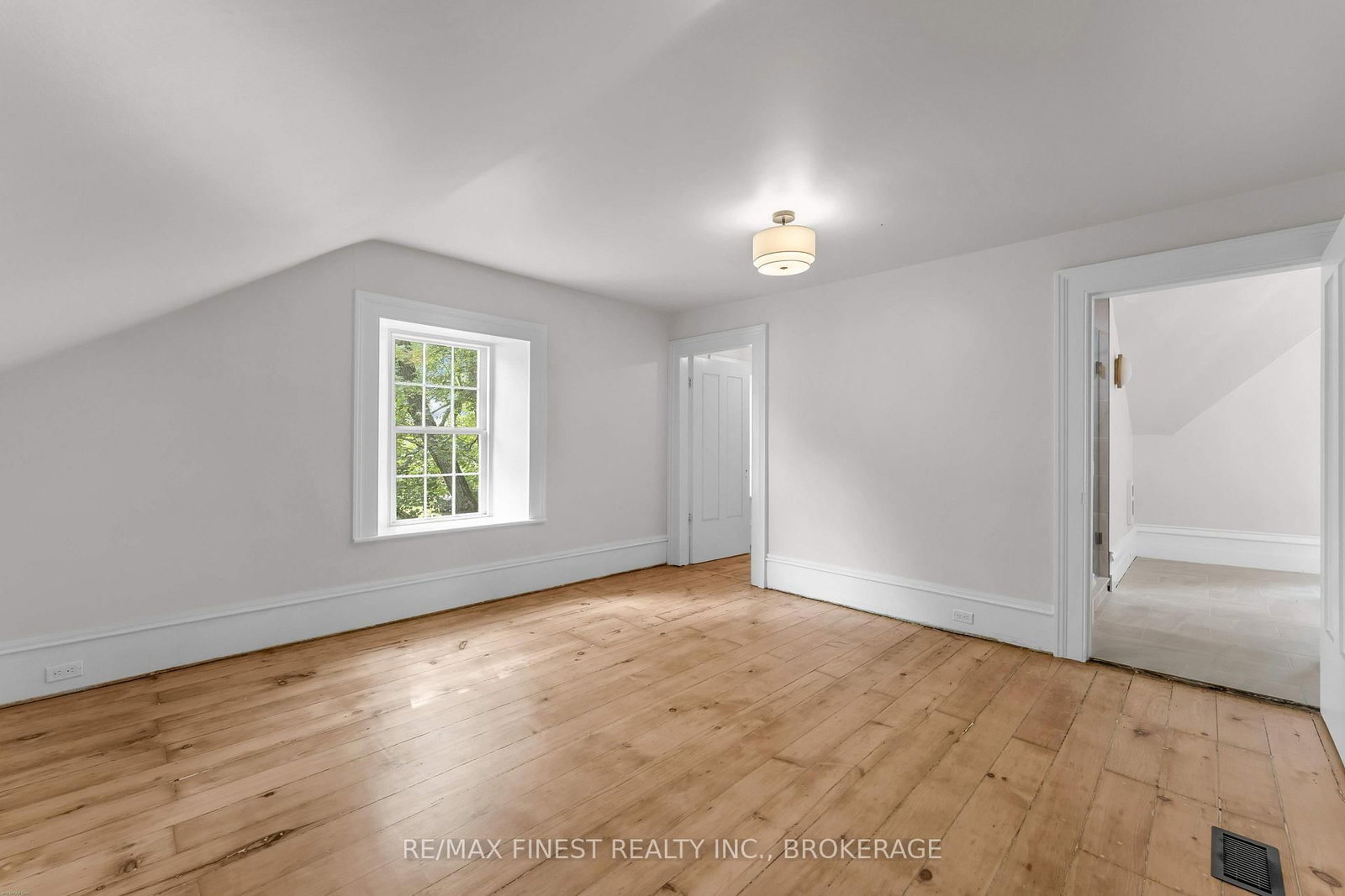 4247 Henderson Road • Harrowsmith, ON photo 39