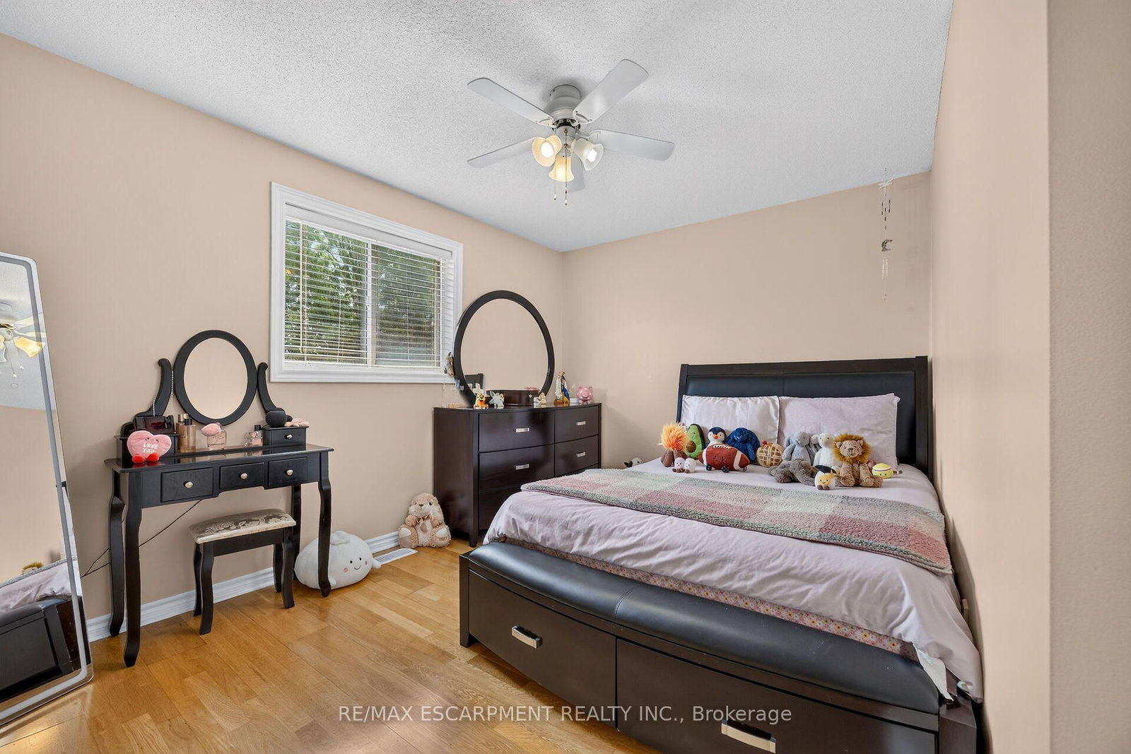 51 Cabriolet Crescent • Hamilton, ON photo 24