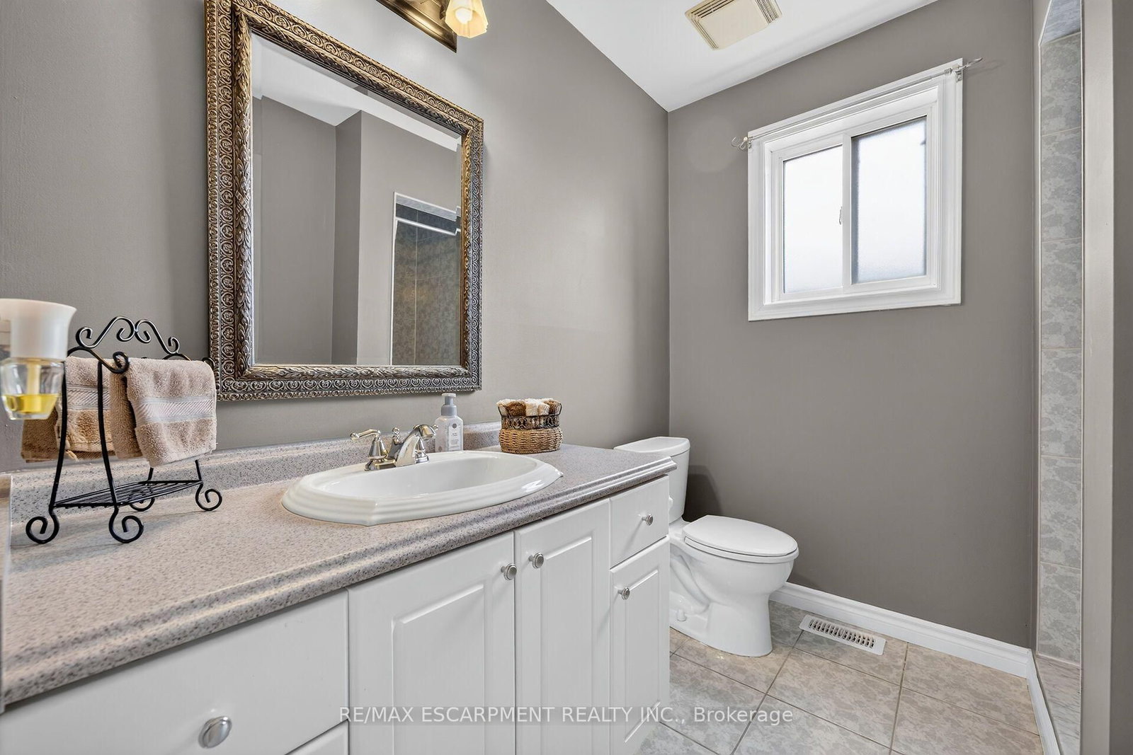 51 Cabriolet Crescent • Hamilton, ON photo 33