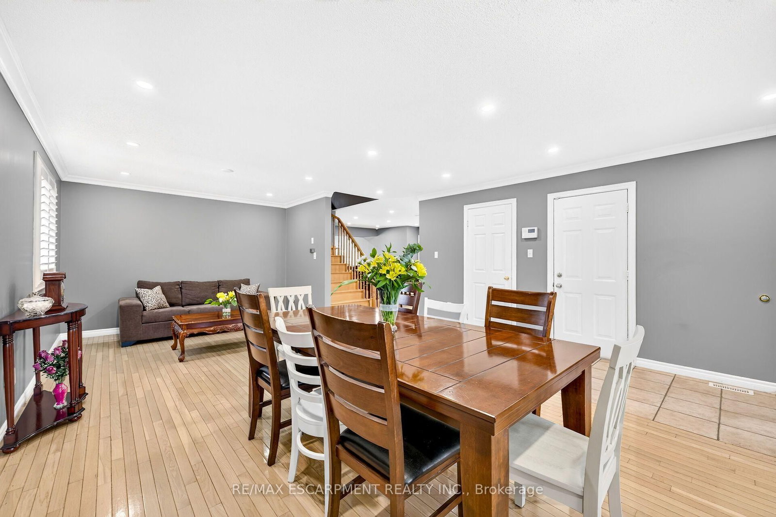 51 Cabriolet Crescent • Hamilton, ON photo 8