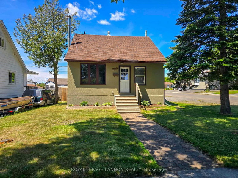home for sale on 200 Kenogami Street S