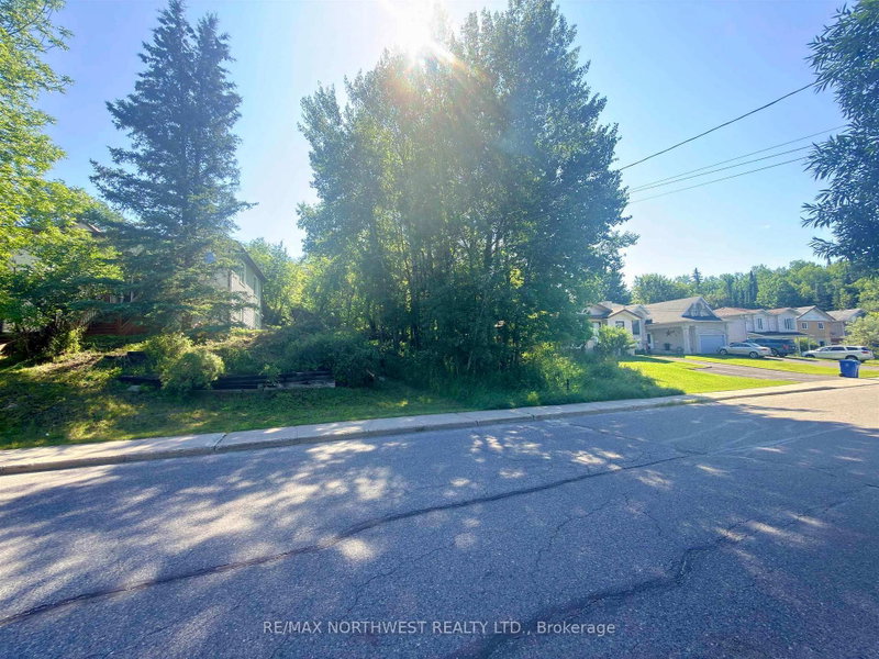 home for sale on 881 4th Avenue S null