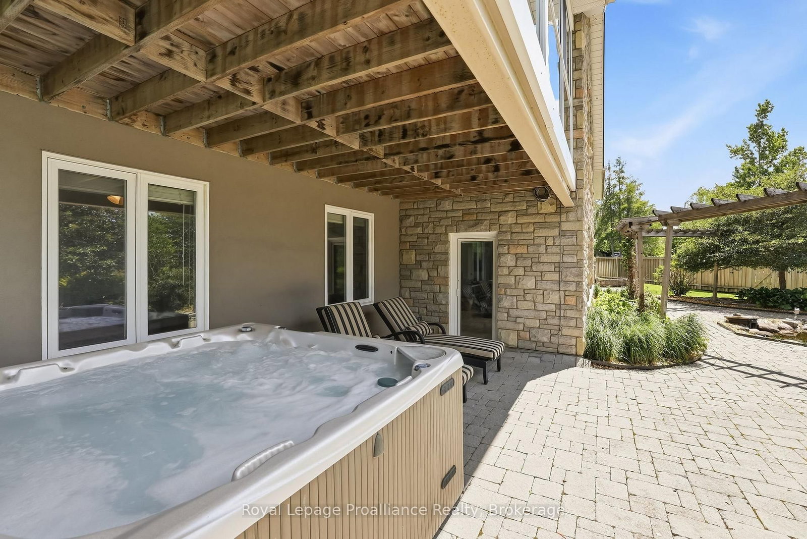 1674 Morris Avenue • Selwyn, ON photo 35