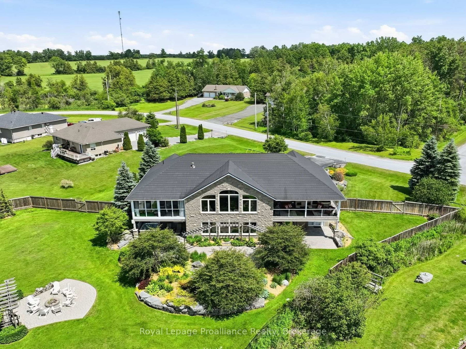 1674 Morris Avenue • Selwyn, ON photo 45