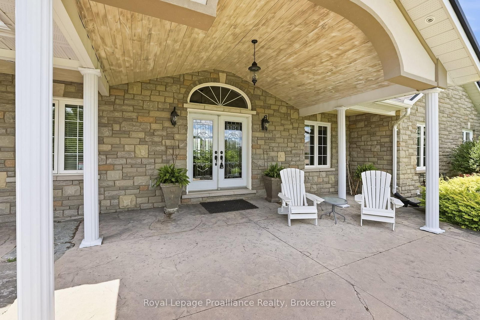 1674 Morris Avenue • Selwyn, ON photo 6
