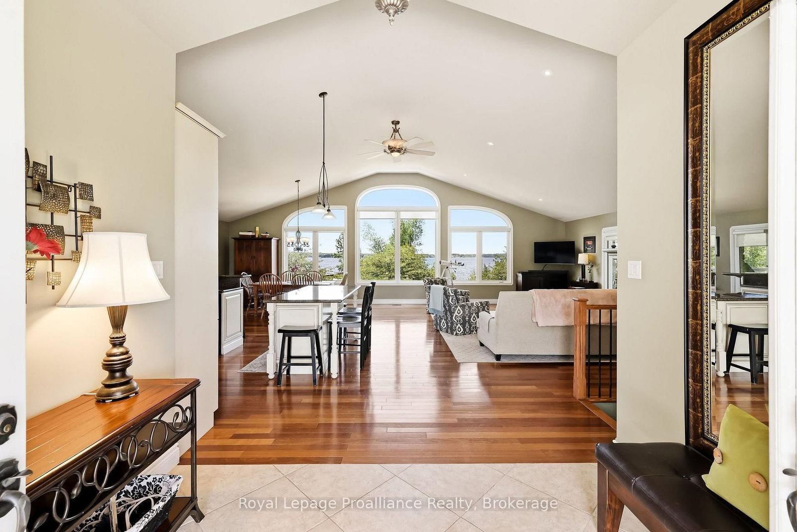 1674 Morris Avenue • Selwyn, ON photo 7