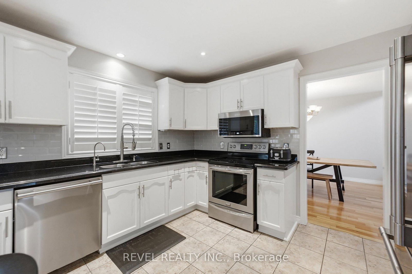 11 Maynard Street • Hamilton, ON photo 12