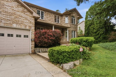 11 Maynard Street • Hamilton, ON photo 2