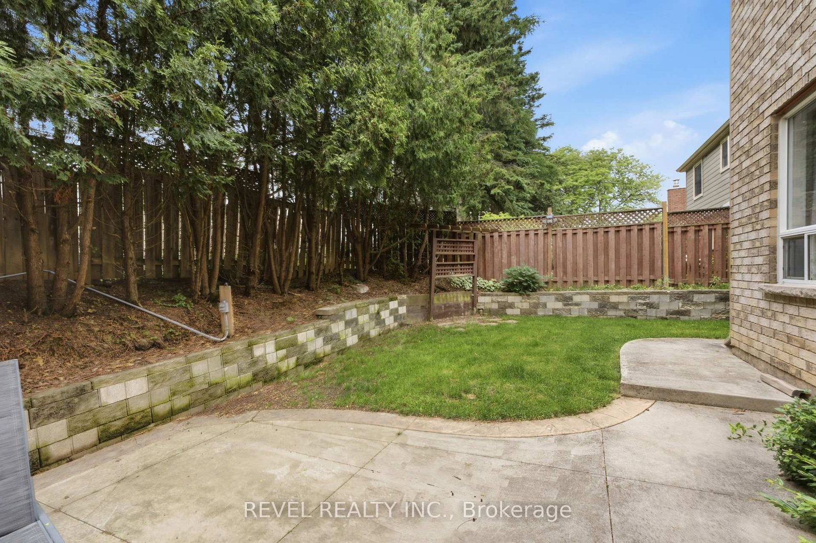11 Maynard Street • Hamilton, ON photo 41