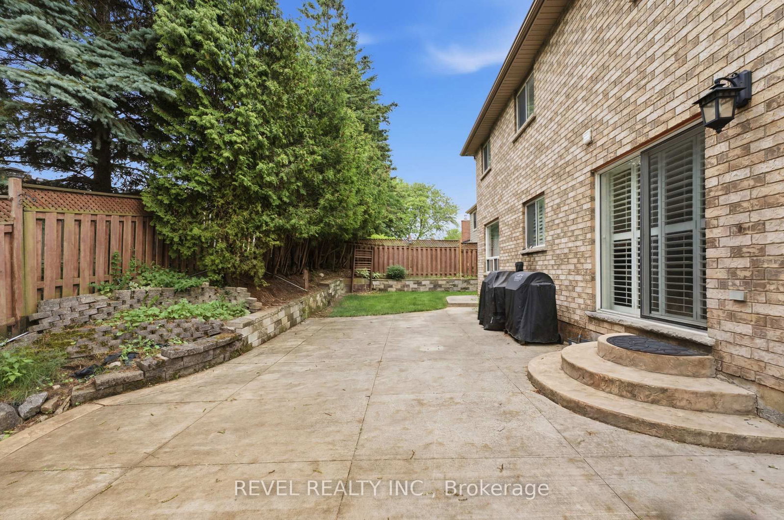 11 Maynard Street • Hamilton, ON photo 42