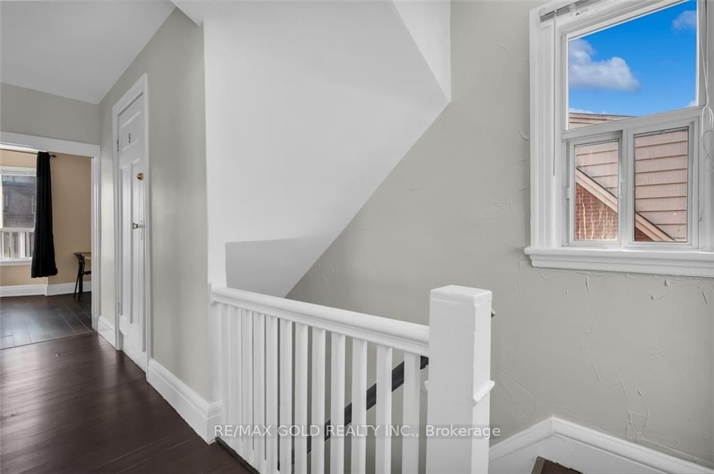 746 W King Street • Hamilton, ON photo 8