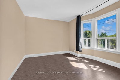 746 W King Street • Hamilton, ON photo 9