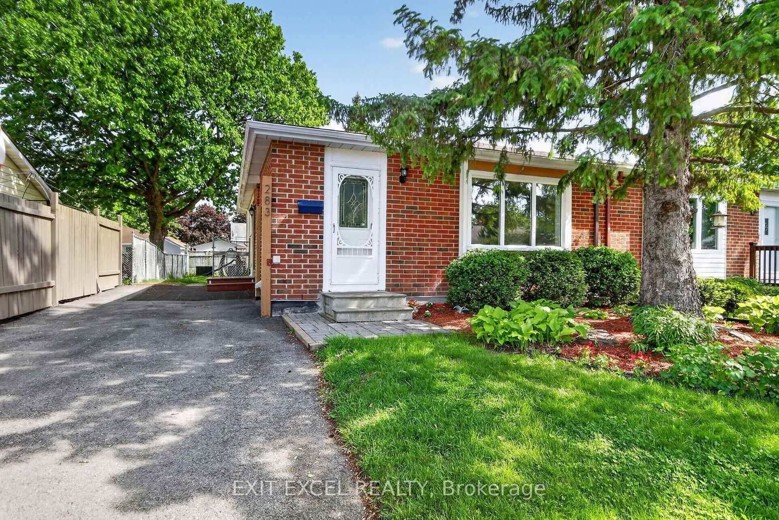 283 McElroy Drive • Ottawa, ON photo 1