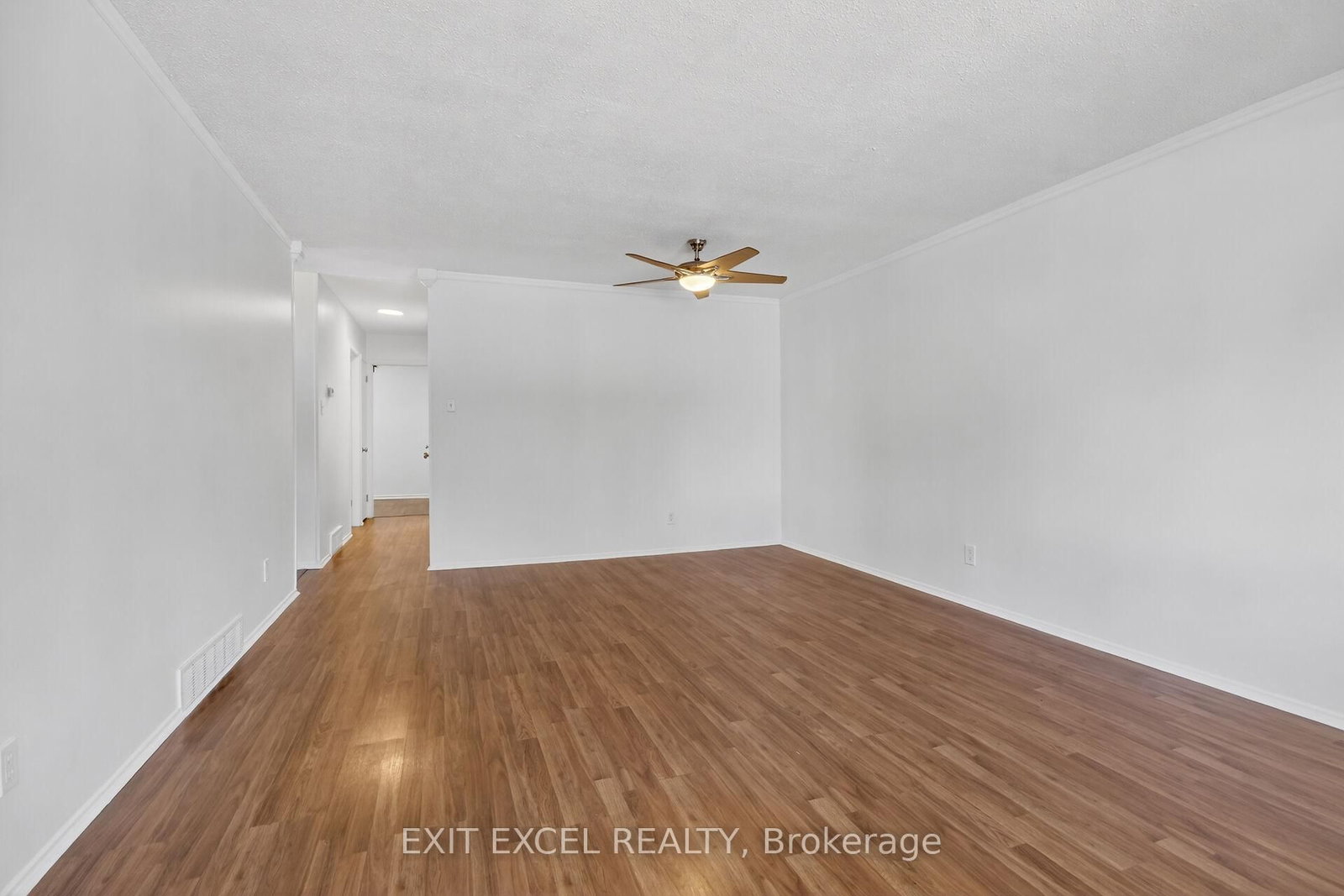 283 McElroy Drive • Ottawa, ON photo 12