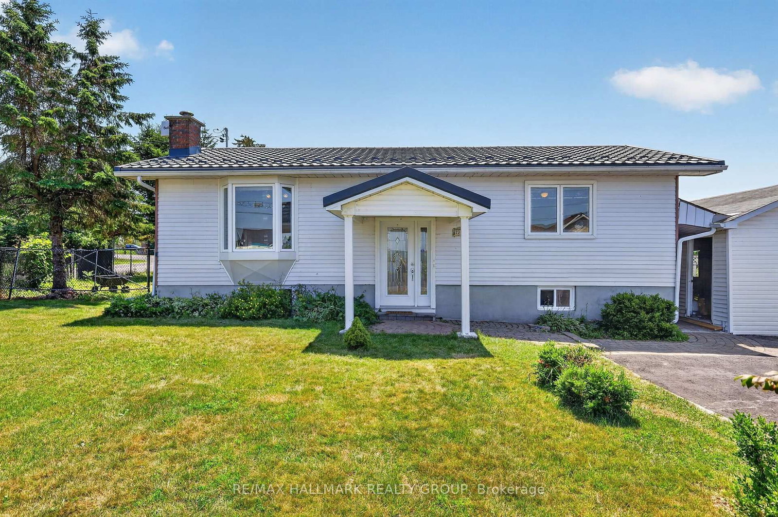 2205 Woods Street • Clarence-Rockland, ON photo 1