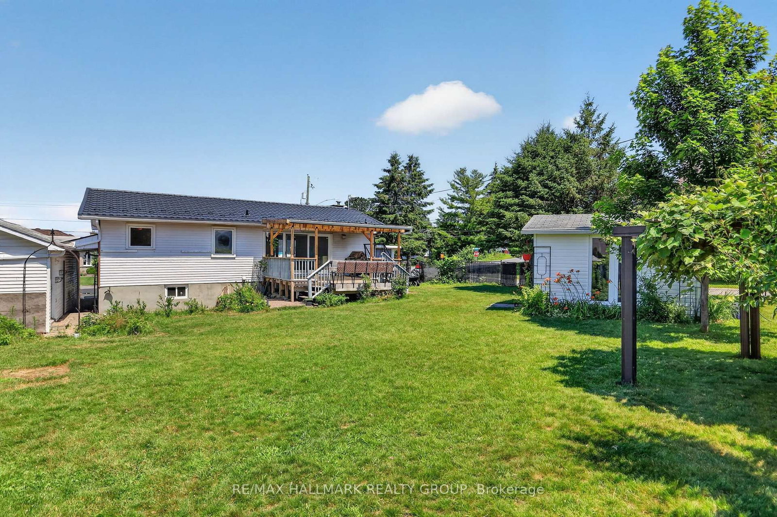 2205 Woods Street • Clarence-Rockland, ON photo 43