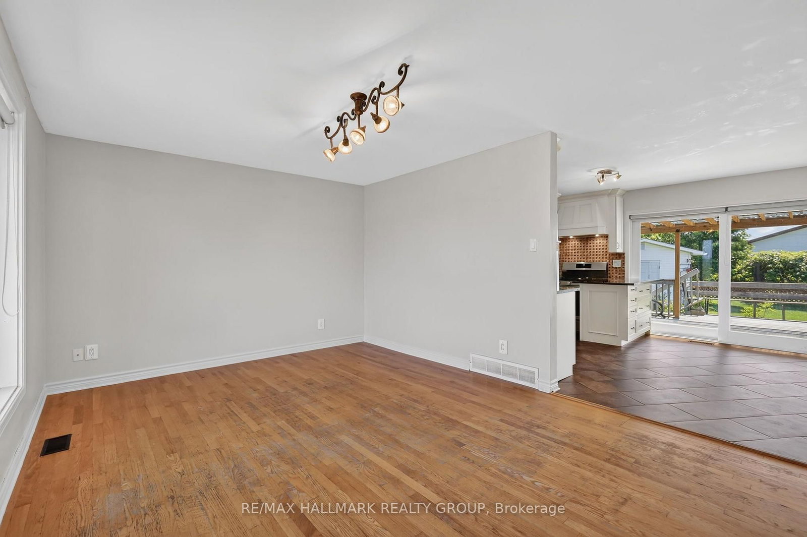2205 Woods Street • Clarence-Rockland, ON photo 7