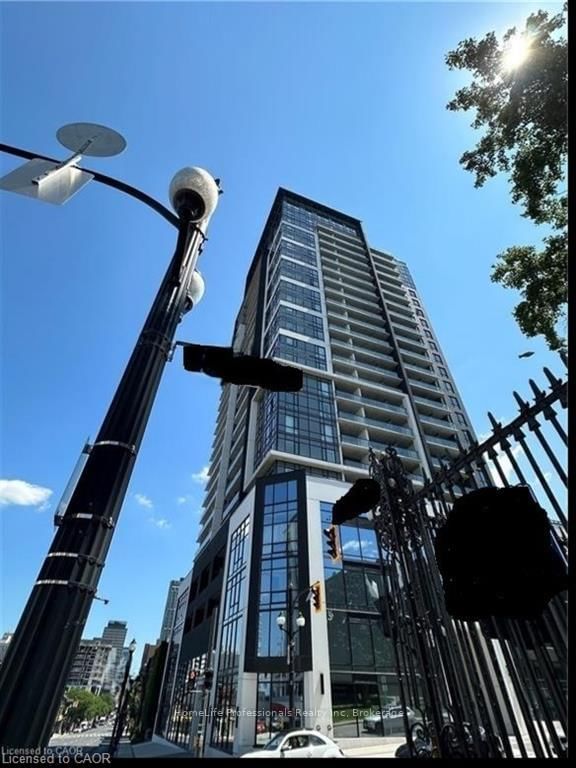 home for lease on 1501-15 QUEEN Street S