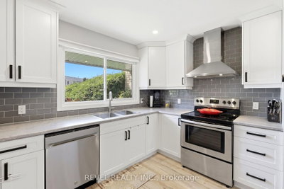 669 Osgoode Drive • #2 • London South, ON photo 9